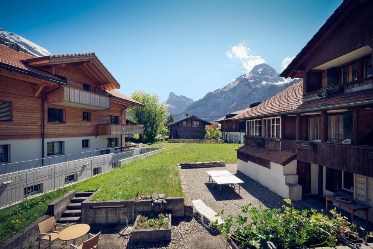 Hotel Alpina Kandersteg Luaran gambar