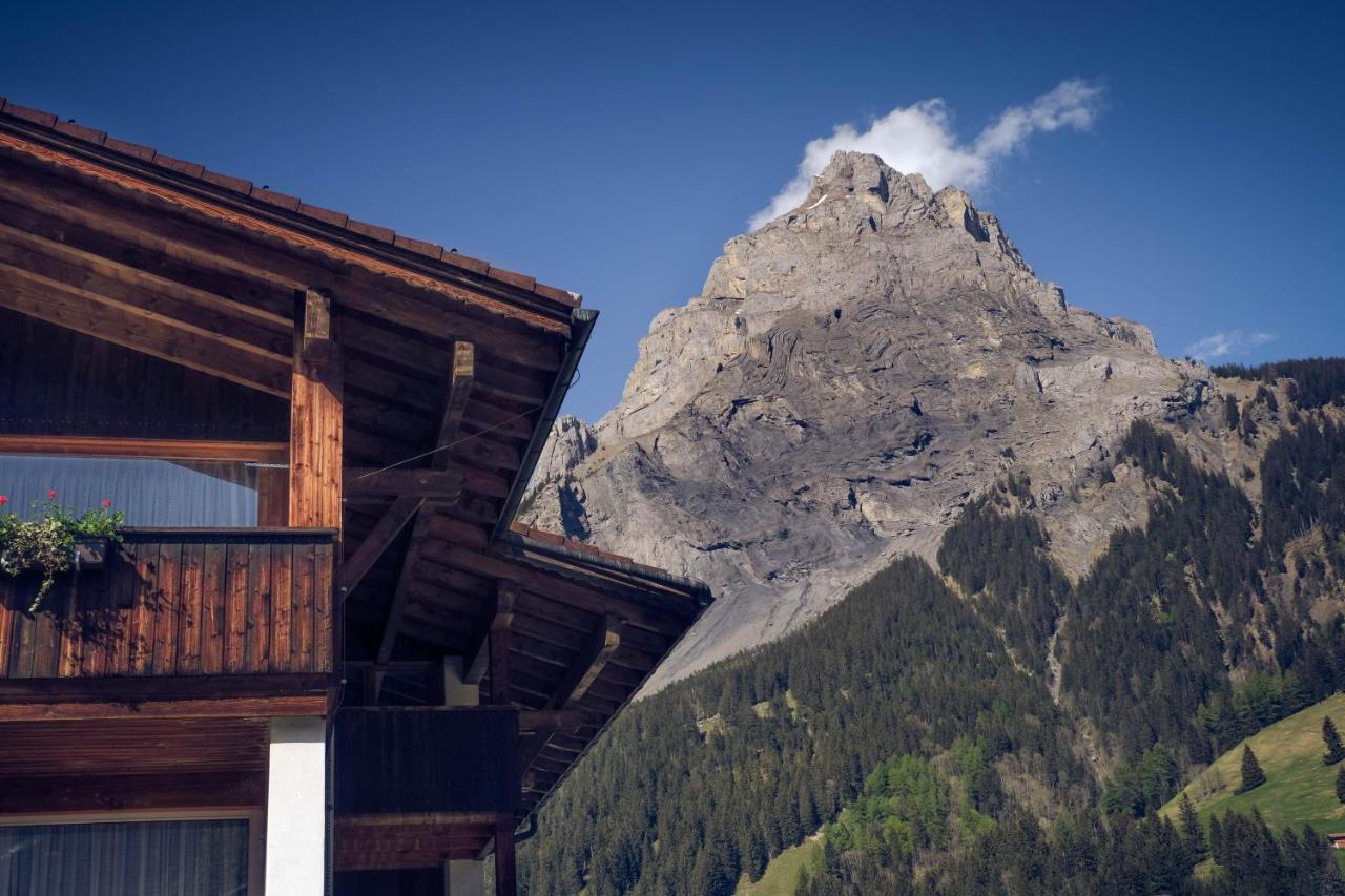 Hotel Alpina Kandersteg Luaran gambar
