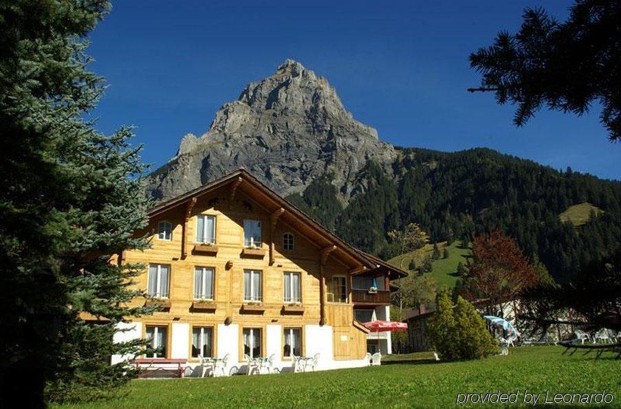 Hotel Alpina Kandersteg Luaran gambar