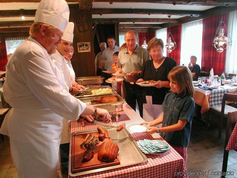 Hotel Alpina Kandersteg Restoran gambar